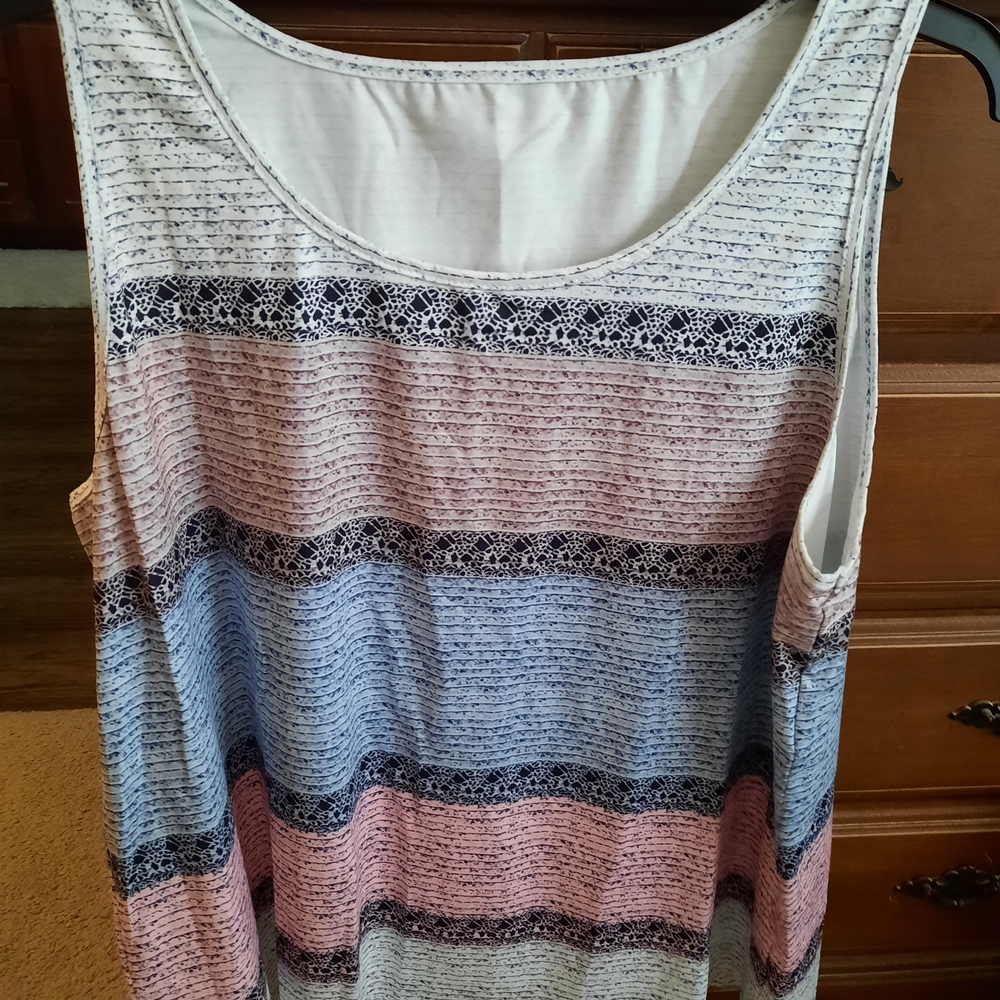 Elegant Lace-Striped Tank Top - Blue, Pink, and White